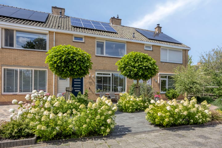 Saturnuslaan 45 in Heerhugowaard foto