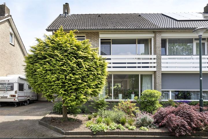 Saturnusstraat 4 in Asten foto