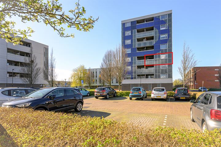 Schaapskuilmeer 14 in Heerhugowaard foto