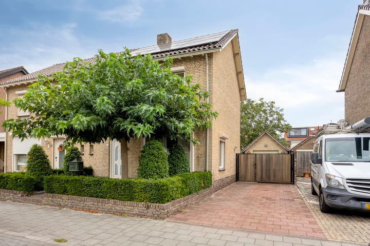 Schadewijkstraat 36 in Oss foto