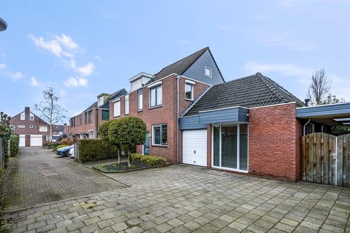 Schadijk 68 in Veenendaal foto