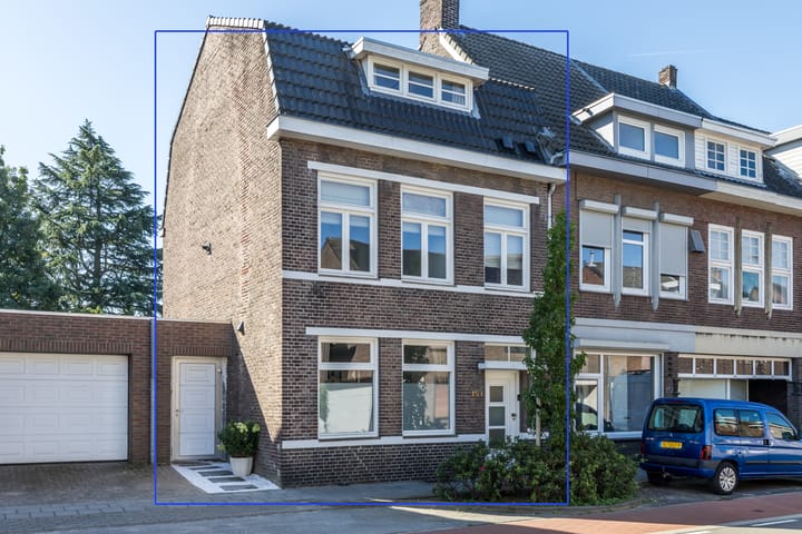 Schaesbergerweg 154 in Heerlen foto