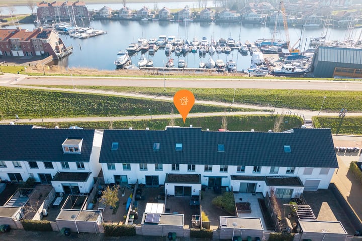 Schansdijk 23 in Tholen foto