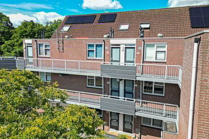 Scharmbarg 191 in Assen foto