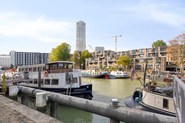 Scheepmakerskade 124 in Rotterdam