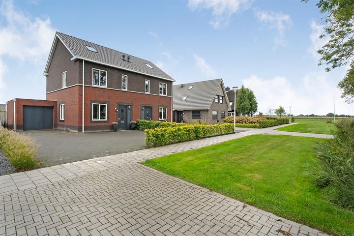 Scheerwolderweg 31 in Scheerwolde foto