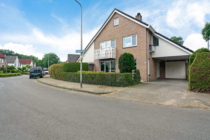 Scheldestraat 29 in Hengelo foto