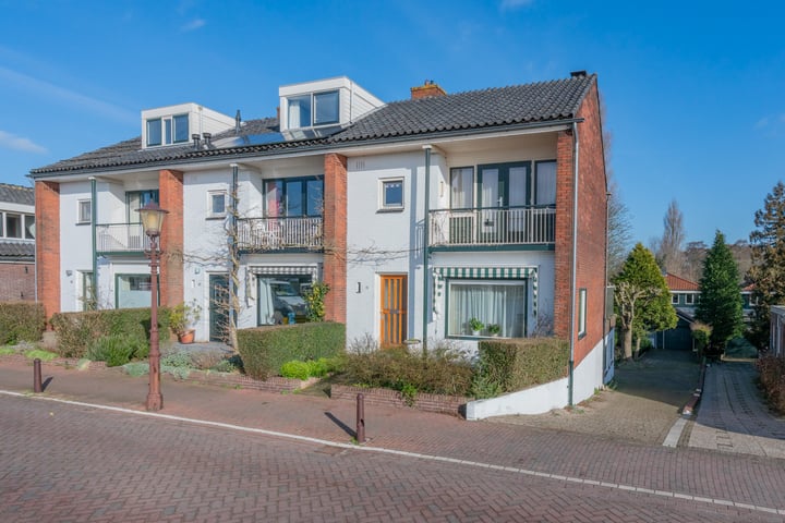 Schellingwouderdijk 303 in Amsterdam foto