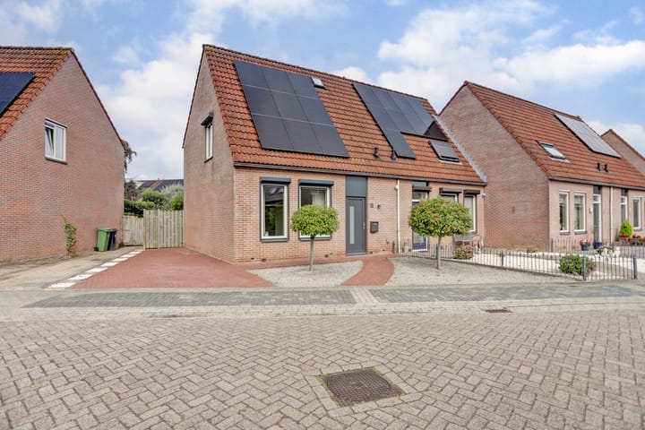 Schepenland 22 in Kerkdriel foto