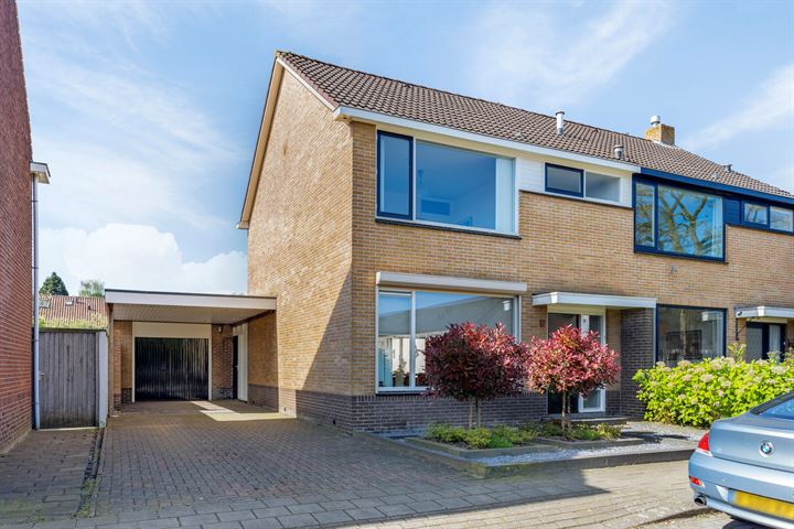 Schietbaanweg 51 in Enschede foto