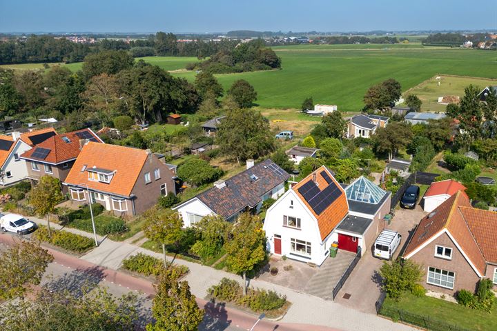 Schilderend 121 in Den Burg