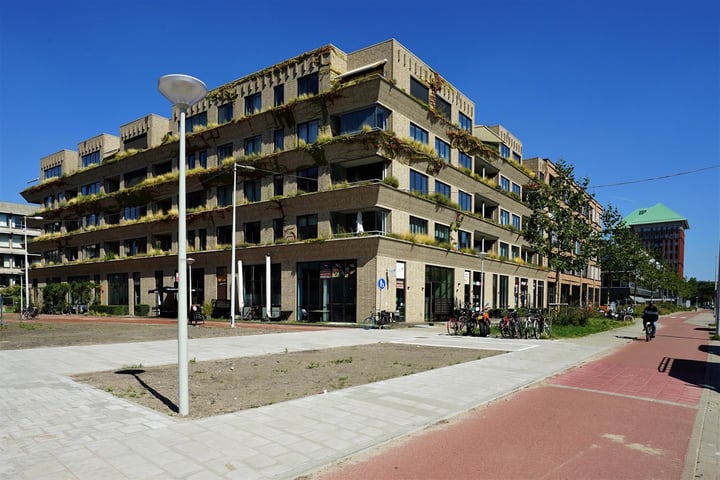 Schipluidenlaan 212 in Amsterdam foto