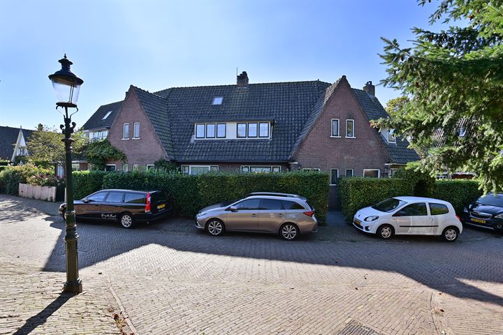 Schipperstraat 27 in Huizen foto