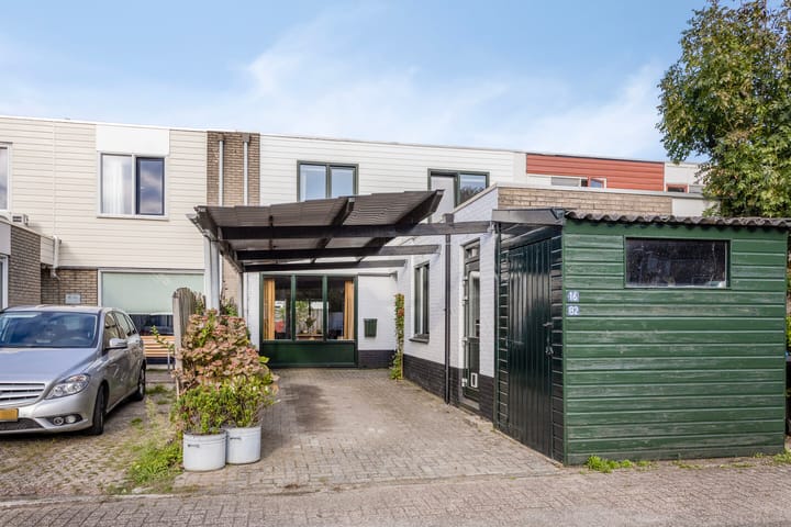 Schoener 16 82 in Lelystad