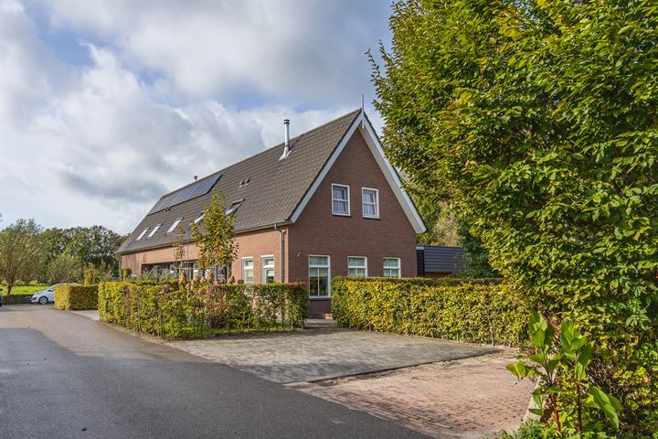 Schoenlapperweg 15b in Nijkerk foto