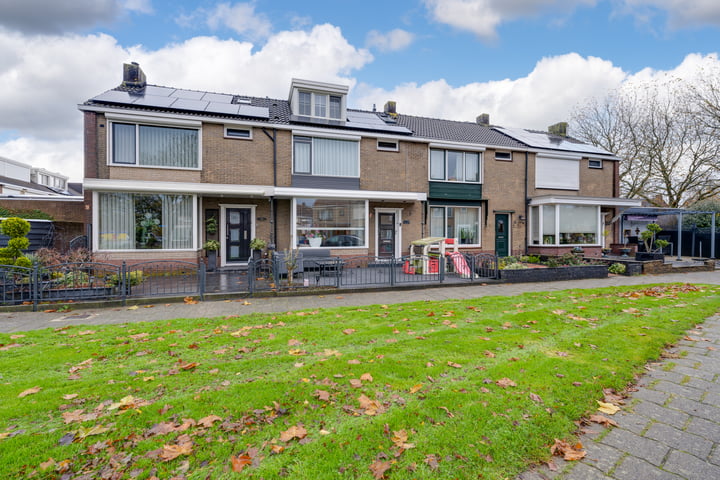 Scholeksterstraat 22 in Volendam foto