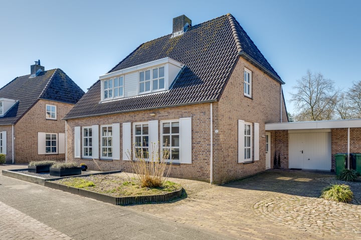 Scholverbos 21 in Rijen