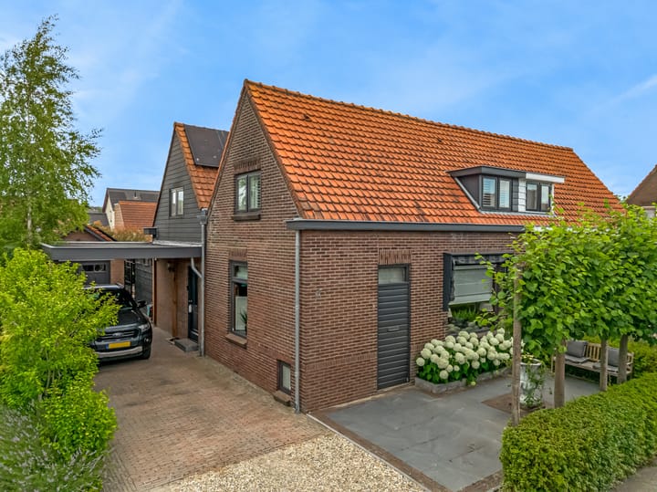 Foto van woning Schoollaan 10, Hekelingen