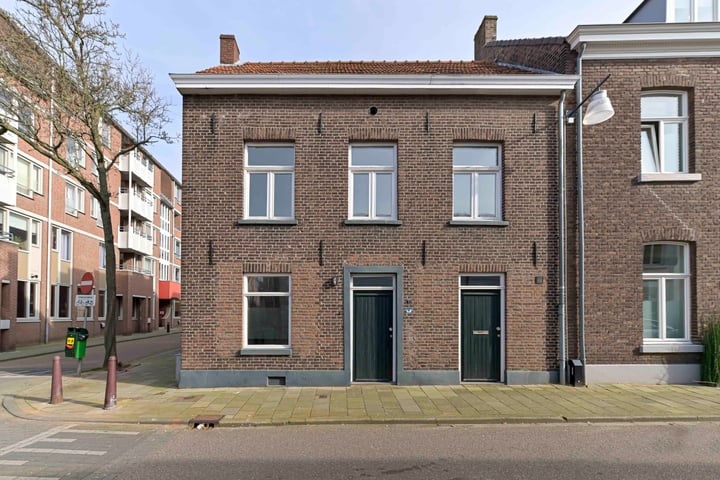 Schoolstraat 1 in Roermond