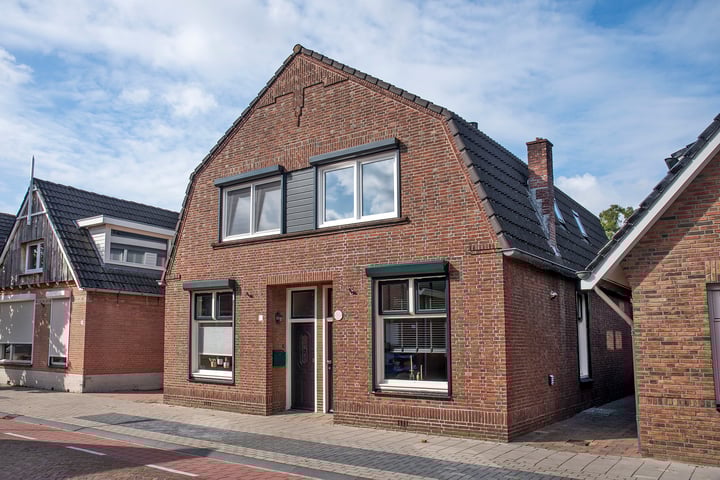 Schoolstraat 10 in Rijssen foto