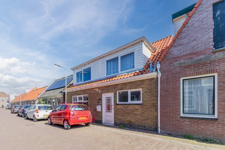 Schoolstraat 13 in Egmond aan Zee foto