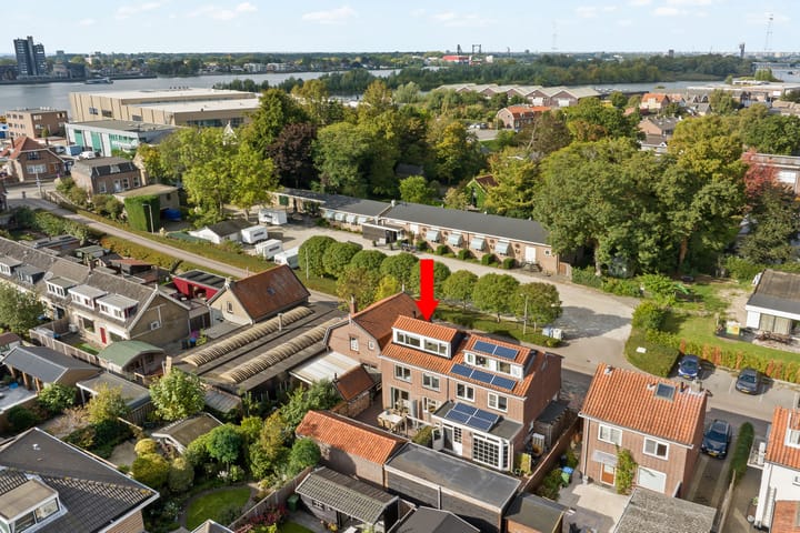 Schoolstraat 18 in Krimpen aan de Lek foto