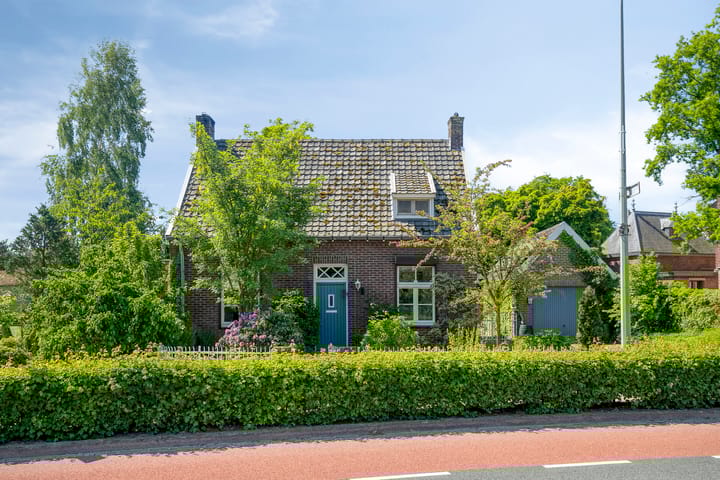Schoolstraat 2 in Swolgen foto