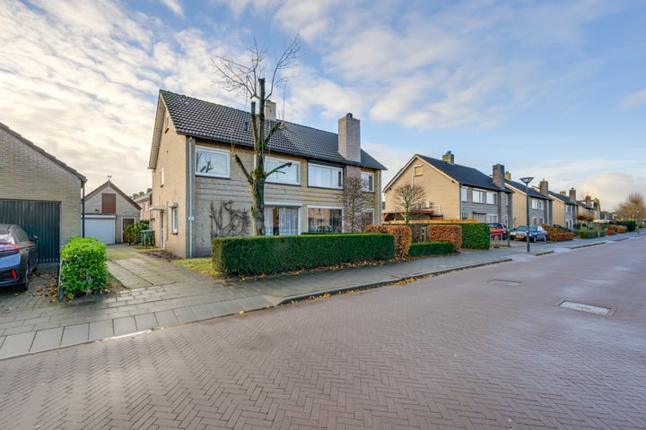 Schoolstraat 21 in Prinsenbeek foto