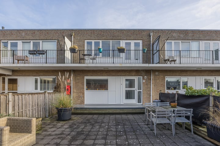 Schoolstraat 22 in Voorschoten foto