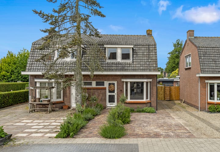 Schoolstraat 25 in Krimpen aan de Lek foto
