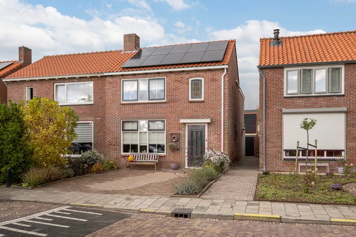 Schoolstraat 32 in Sint Philipsland foto