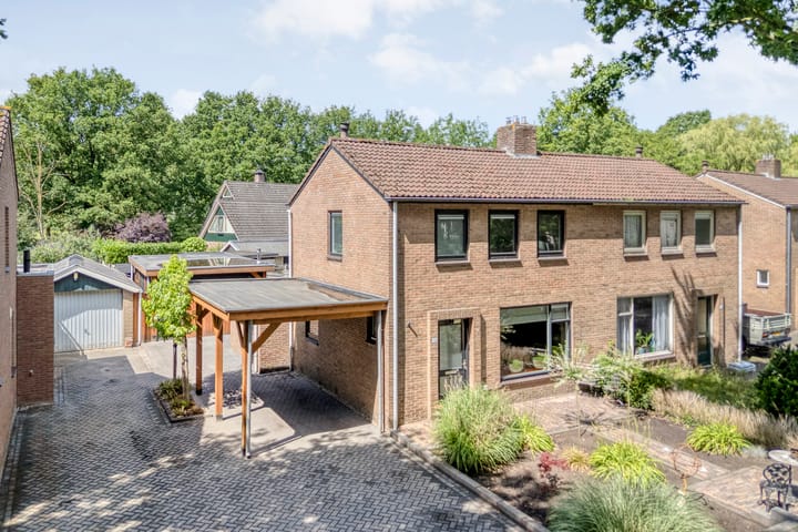 Schoolstraat 36 in Uffelte foto