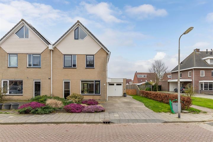 Schoolstraat 51 in Luttelgeest foto