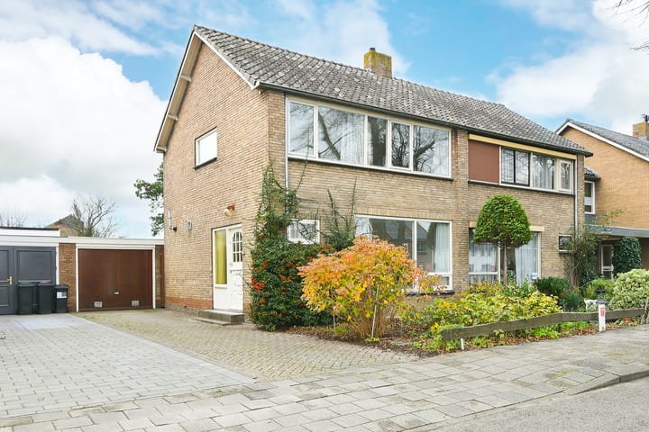 Schoolstraat 71 in Nieuw-Vennep