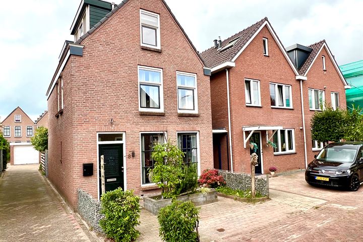 Schoolstraat 8 in Montfoort foto