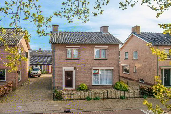 Schoolstraat 8 in Westervoort foto