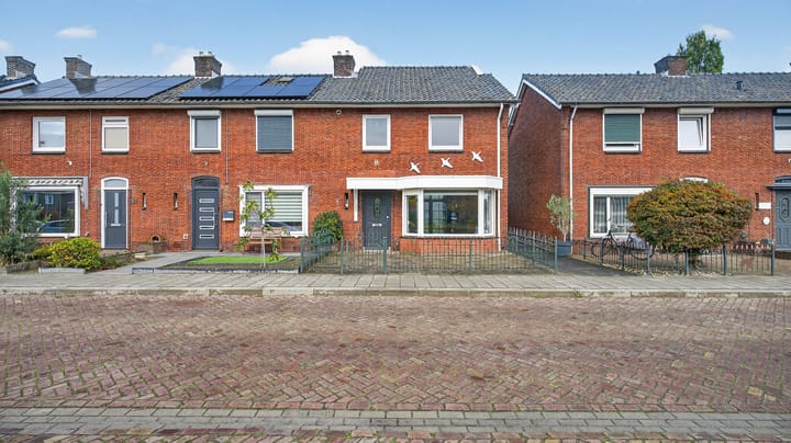 Schoolstraat 83 in Almelo foto