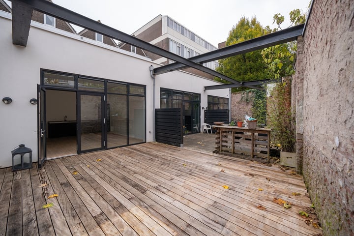 Schoonderloostraat 223 in Rotterdam foto