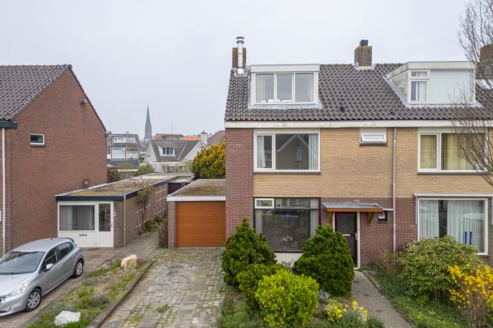 Schoonoord 30 in Voorhout foto