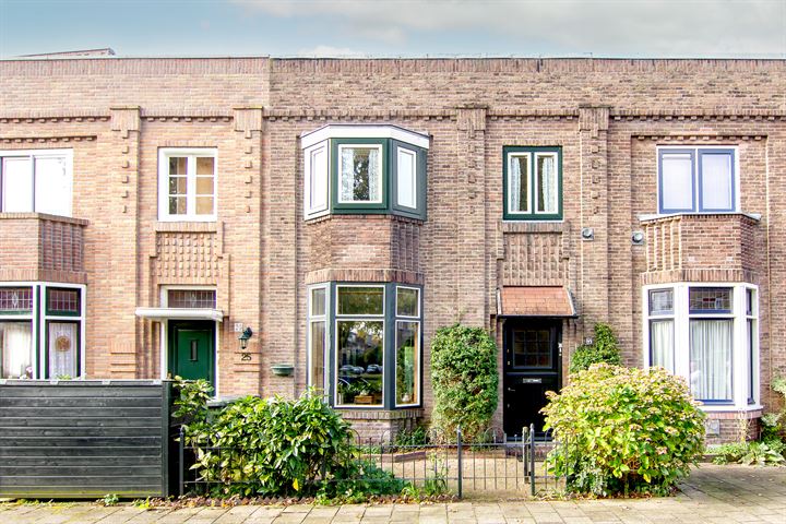 Schoterbosplein 27 in Haarlem foto