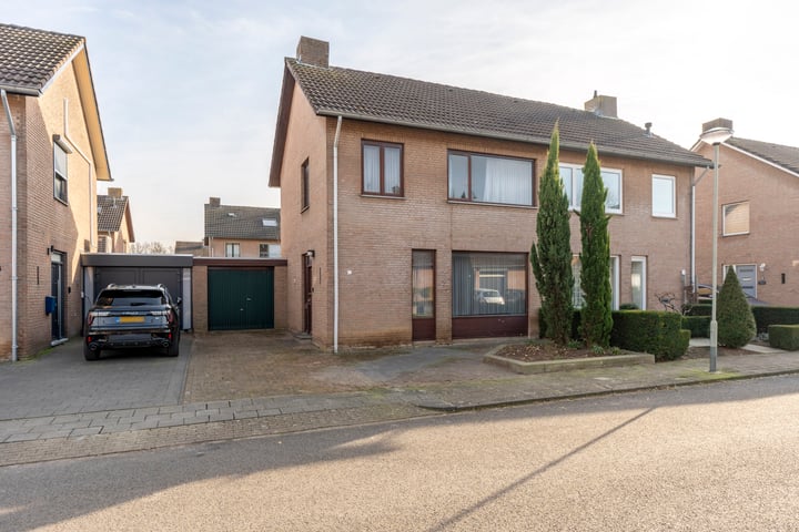 Foto van woning Schout Boutenstraat 12, Buchten