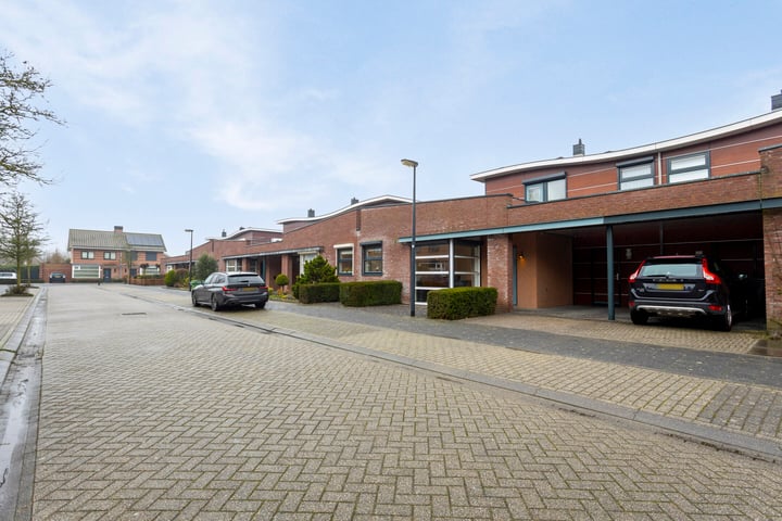 Schout Lieshoutstraat 23 in Vlijmen foto