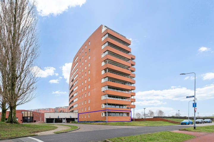 Schout van Hanswijkplein 2 in 's-Hertogenbosch foto