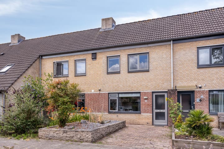 Schoutenlaan 118 in Geertruidenberg foto