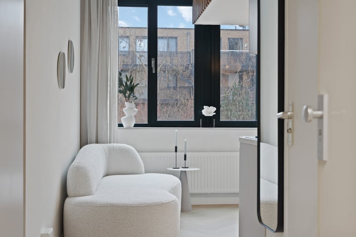 Schoutstraat 61F in Almere foto