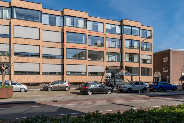 Schrijverspark 39 in Veenendaal foto