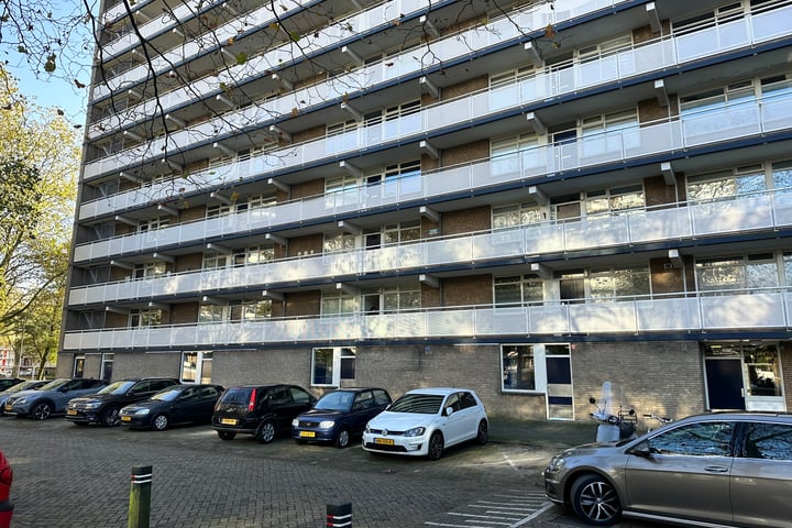 Schubertplein 2 in Schiedam foto