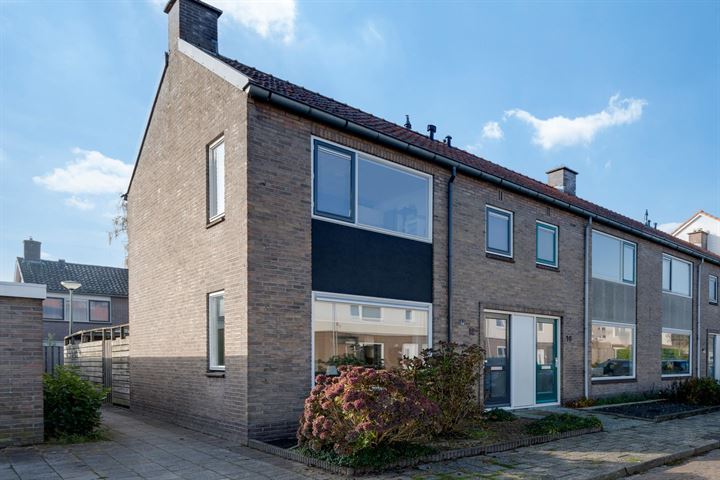 Schultestraat 12 in Hoogeveen foto