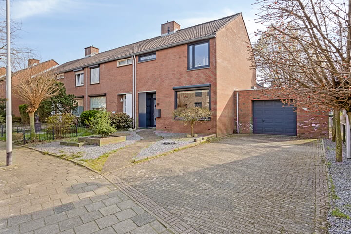 Schummerstraat 19 in Kerkrade foto