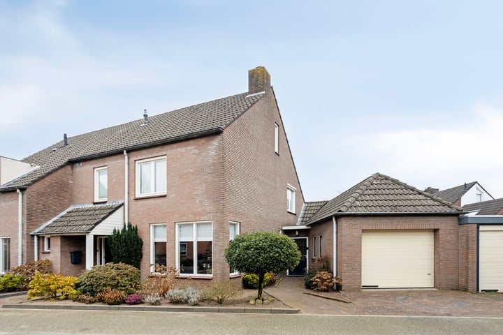 Schutskooi 7 in Berlicum foto